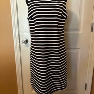 Old Navy Black and White Striped Sleeveless Shift Dress